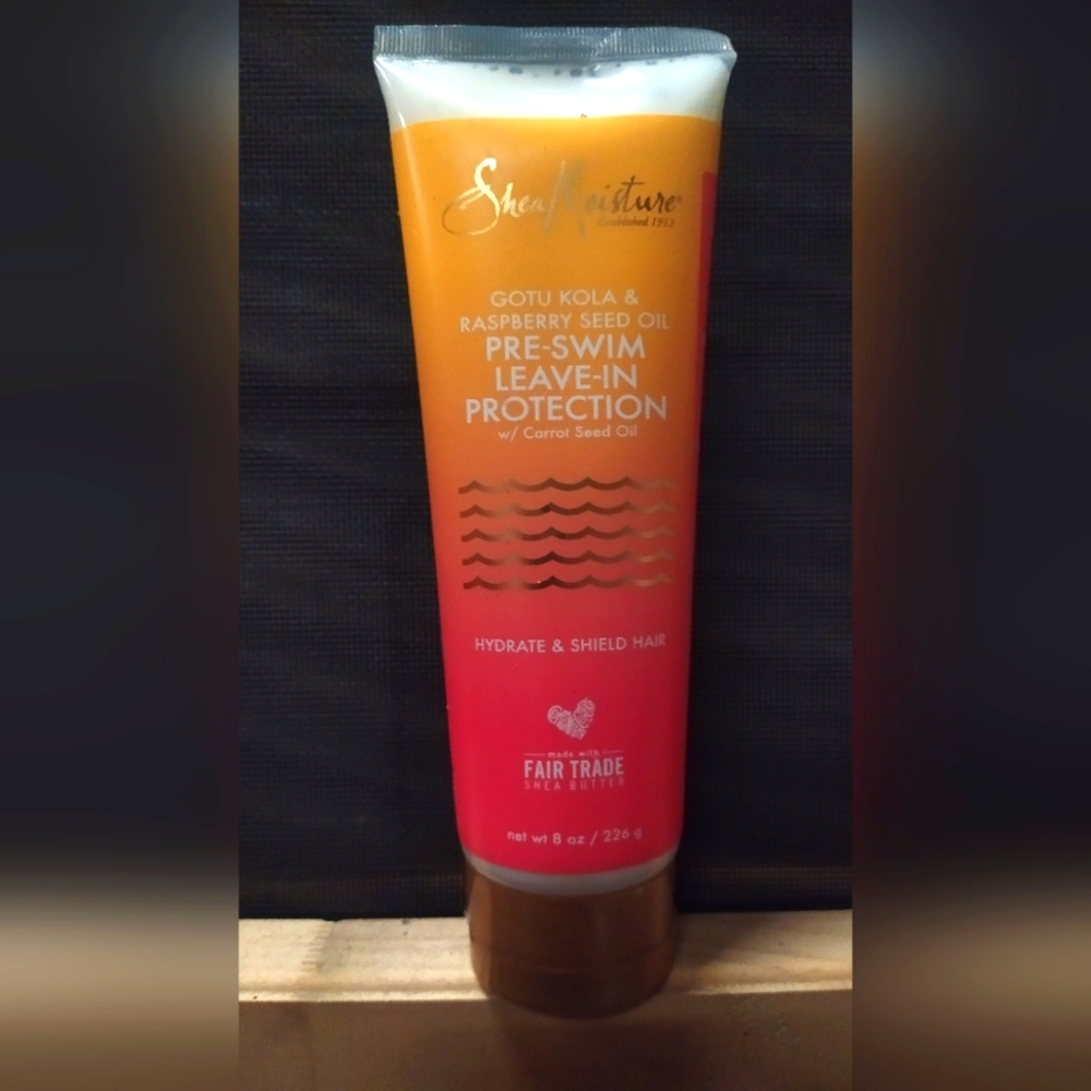 GOTU KOLA & RASPBERRY SEED OIL PRE-SWIM LEAVE-IN PROTECTION